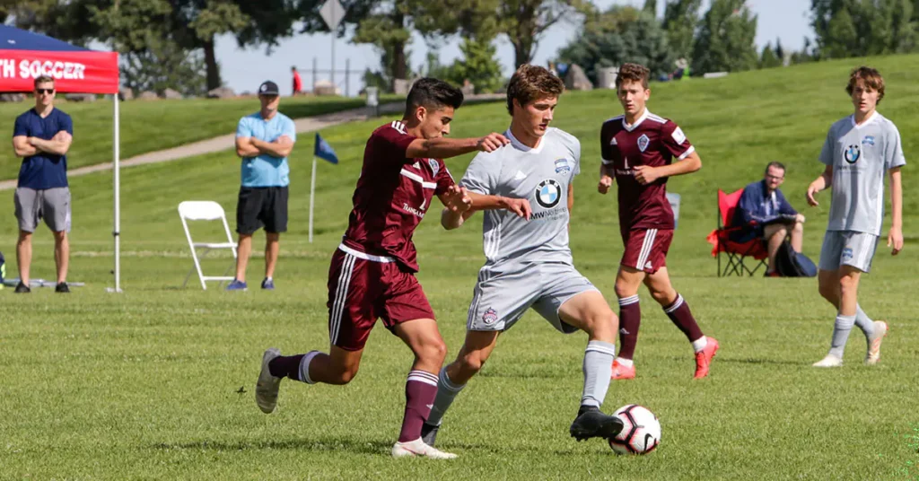 Discover the best football camps in New York City for 2024. Enhance your skills at top camps with expert coaches and world-class facilities. Join today!